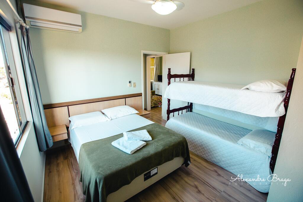 Apartpousada Residencial Dos Reis Sao Francisco do Sul Bagian luar foto