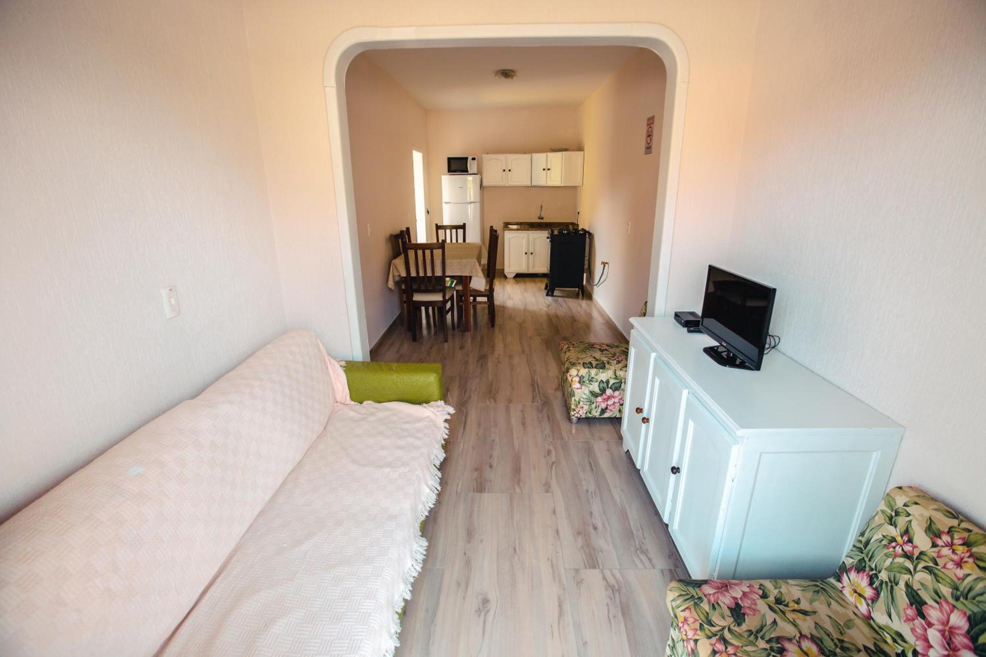 Apartpousada Residencial Dos Reis Sao Francisco do Sul Bagian luar foto